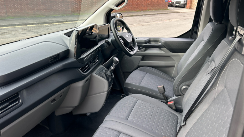 Ford Transit Custom 320 L1 Diesel Fwd 2.0 EcoBlue 136ps H1 Van Limited